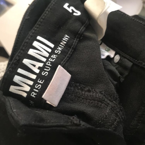 Distressed jeans size 5 - Picture 2 of 2